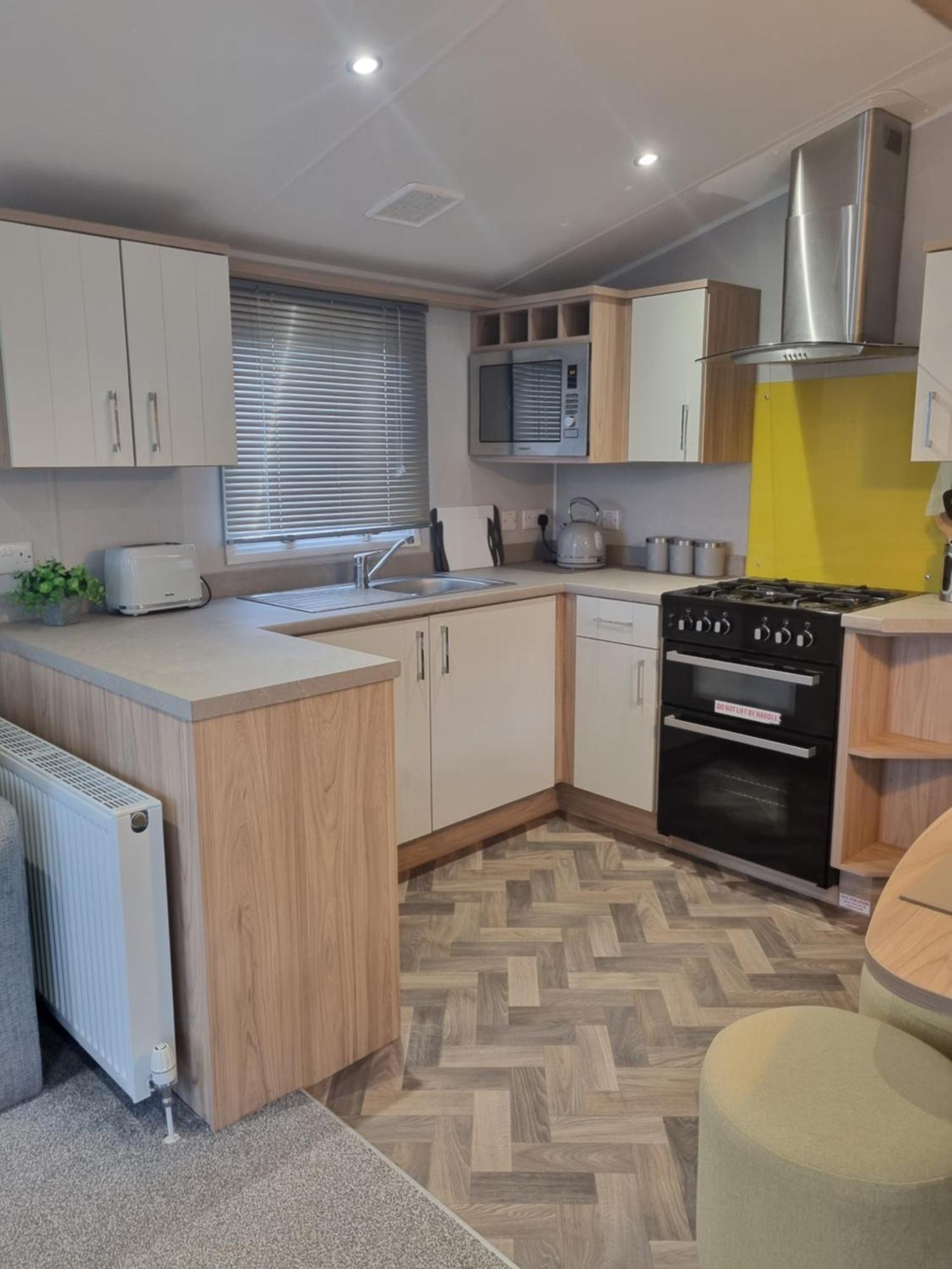 Sunrise Holidays - Amethyst * Skegness